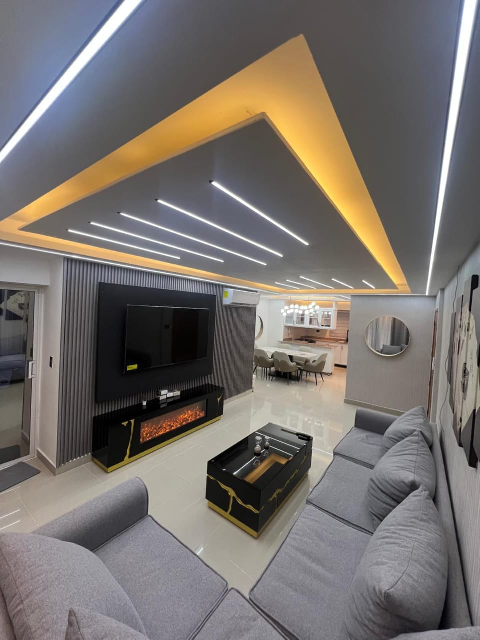 Communal lounge/ TV room