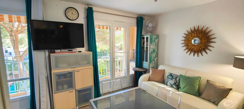 Nice family studio near the beach Fréjus Apartment in Fréjus