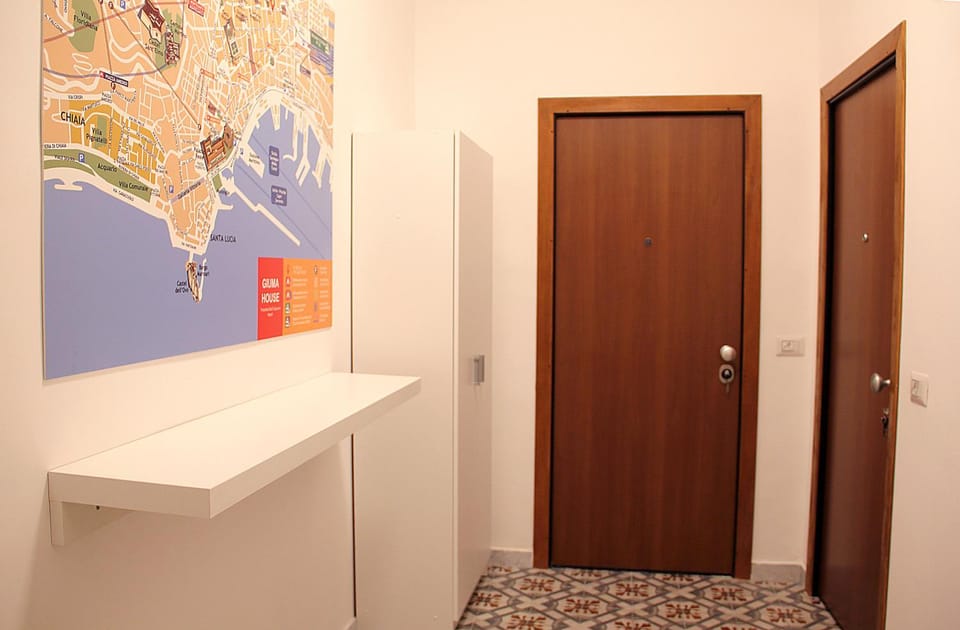 Giuma House House in Naples