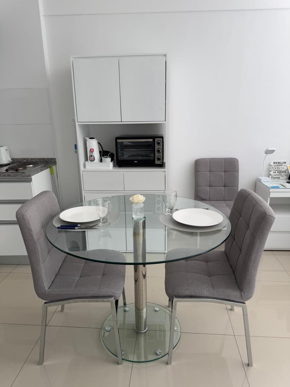 Seating area, Dining area