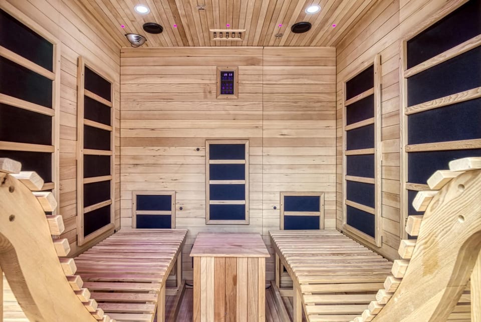 Sauna, Sauna, Seating area, Pets, Pets, pet friendly, pet friendly