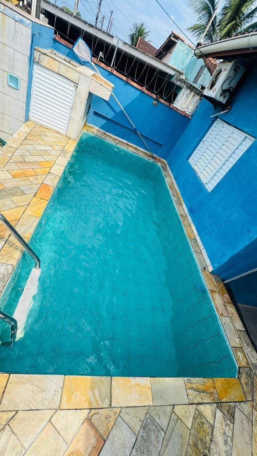 Swimming pool, Swimming pool