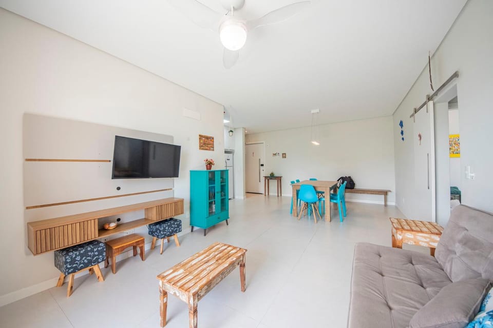 Aconchego no Açores, na quadra da praia AU4309 Apartment in Florianopolis