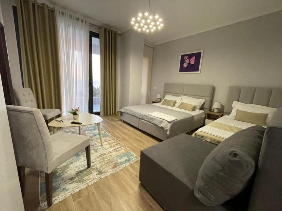 Bed, Living room, Photo of the whole room, Seating area, Bedroom