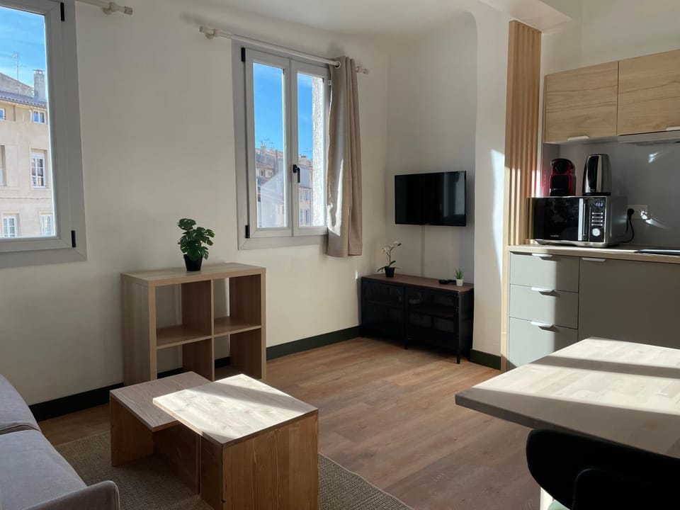 Communal lounge/ TV room, TV and multimedia, Kitchen or kitchenette