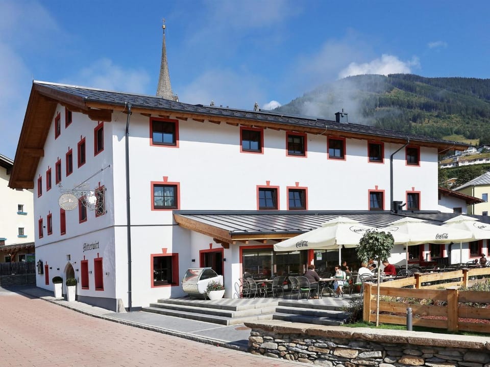Property building, Summer