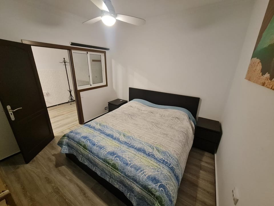 Holidays or work 3 bedrooms 90 M2 TERRACE AC Apartment in Vecindario