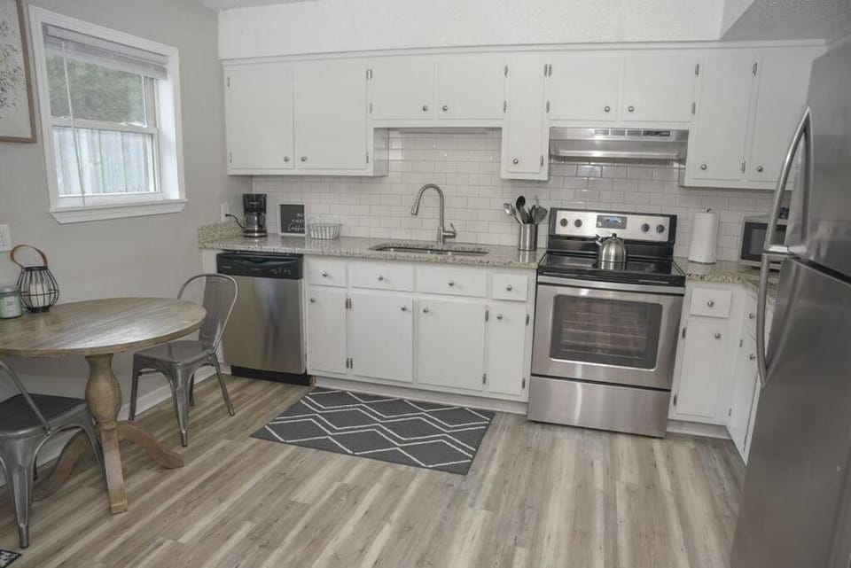 Townhomes near the Bay - #4 Apartment in Mississippi