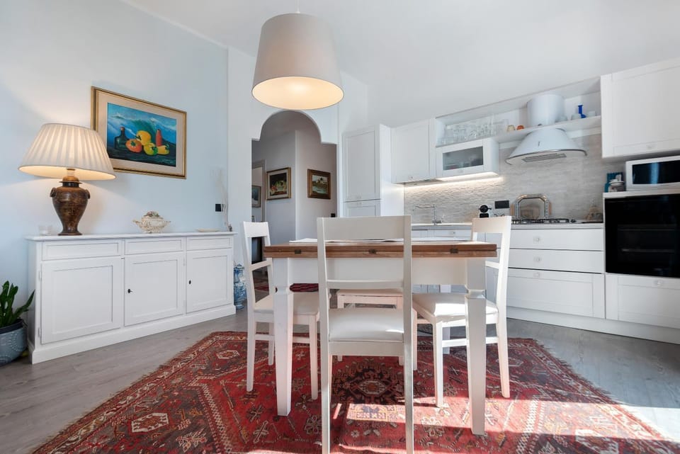 Property building, Kitchen or kitchenette, Living room