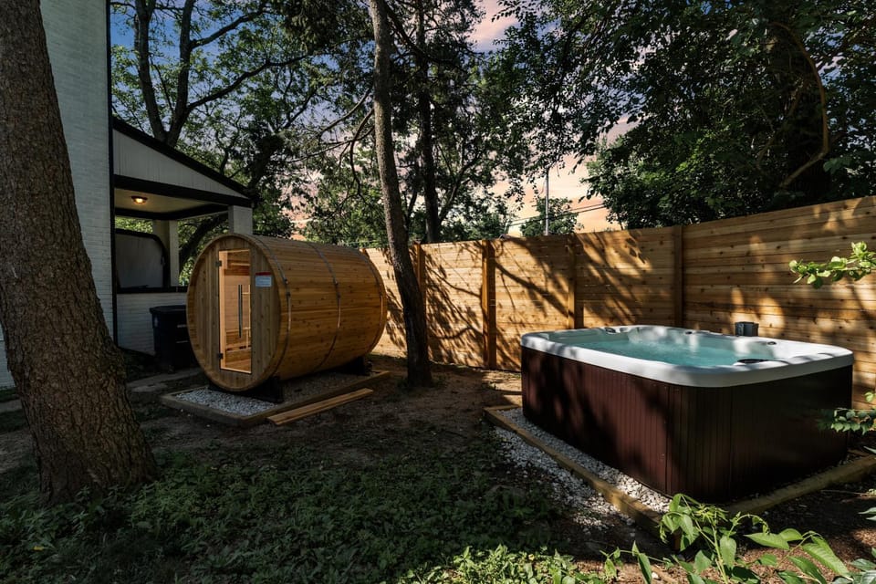 Hot Tub Game Room Sauna Deck Fire Pit Walk to StadiumDowntownPark House in Ann Arbor