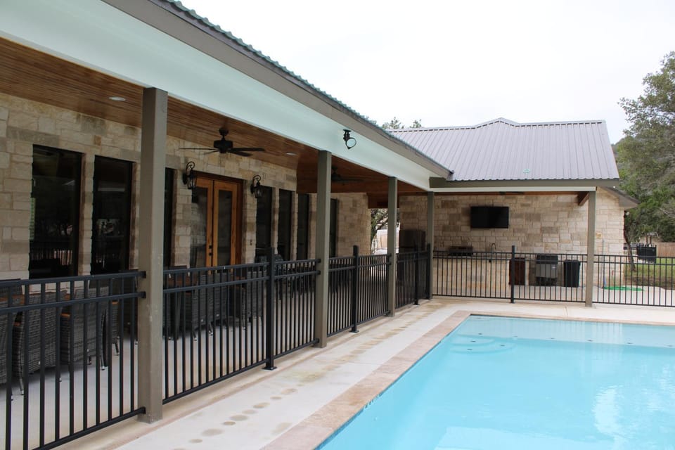 Living Life Frio Premier Rental Homes House in Concan