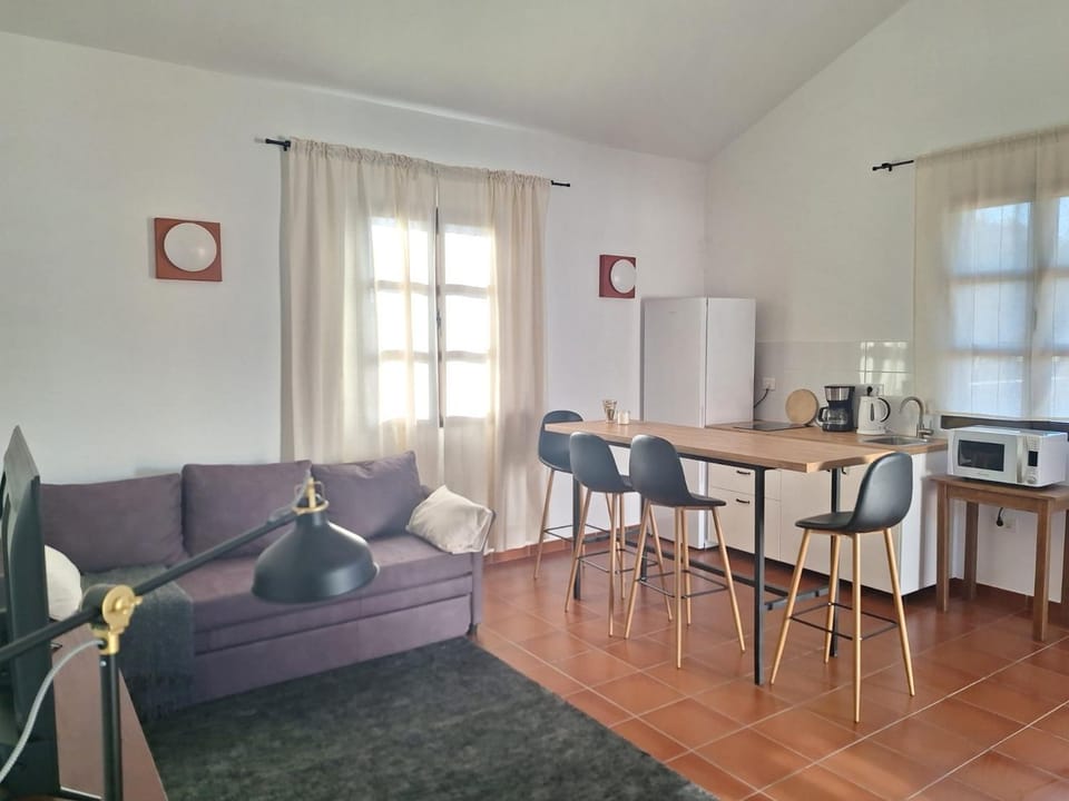 Kitchen or kitchenette, Living room, Seating area