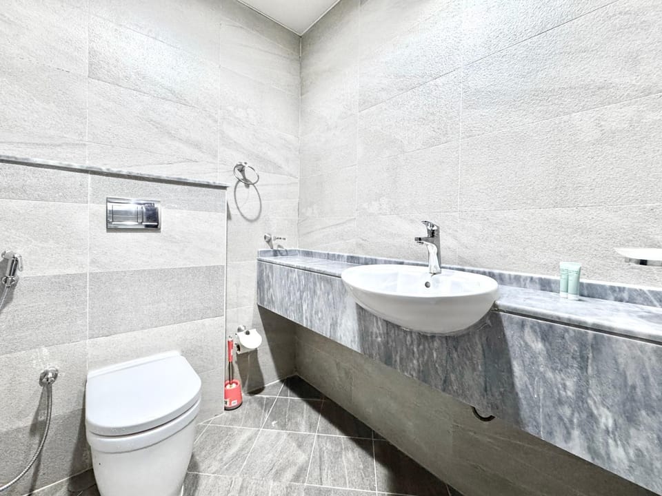 Al Manara Classic Luxe Studio Apartment in Dubai