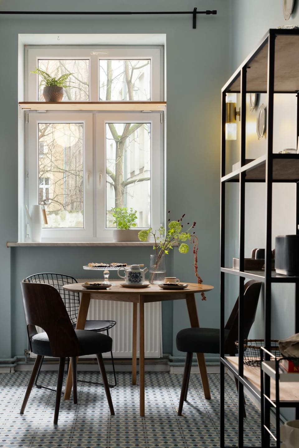 Dining area, kitchen