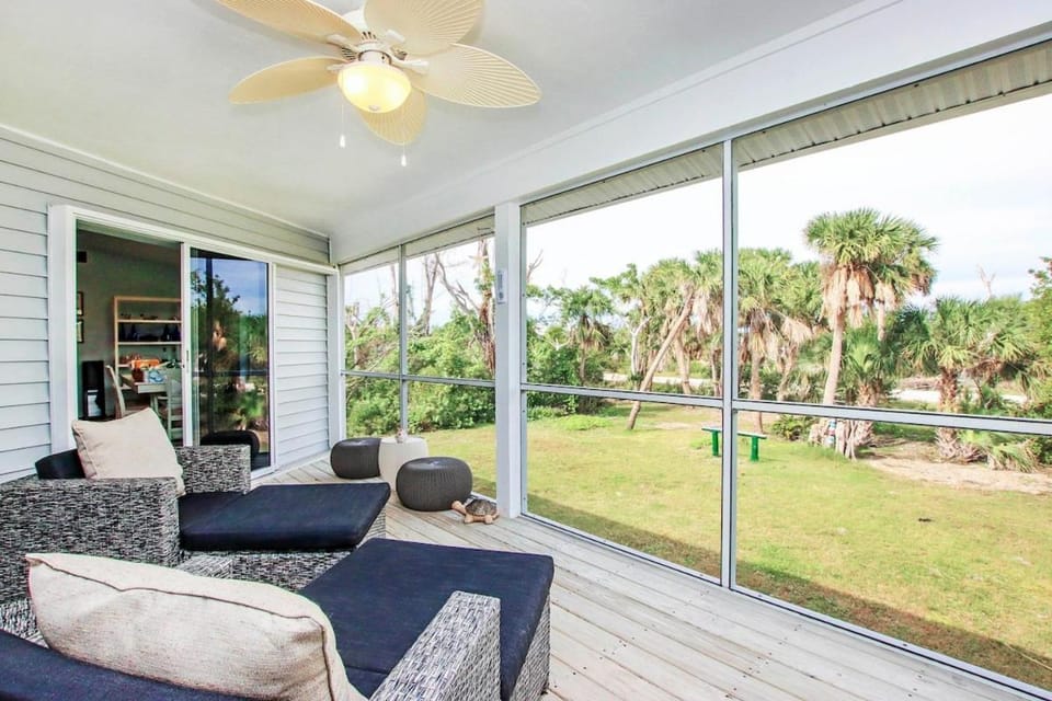 Patio, Day, Natural landscape, View (from property/room), Balcony/Terrace, Seating area