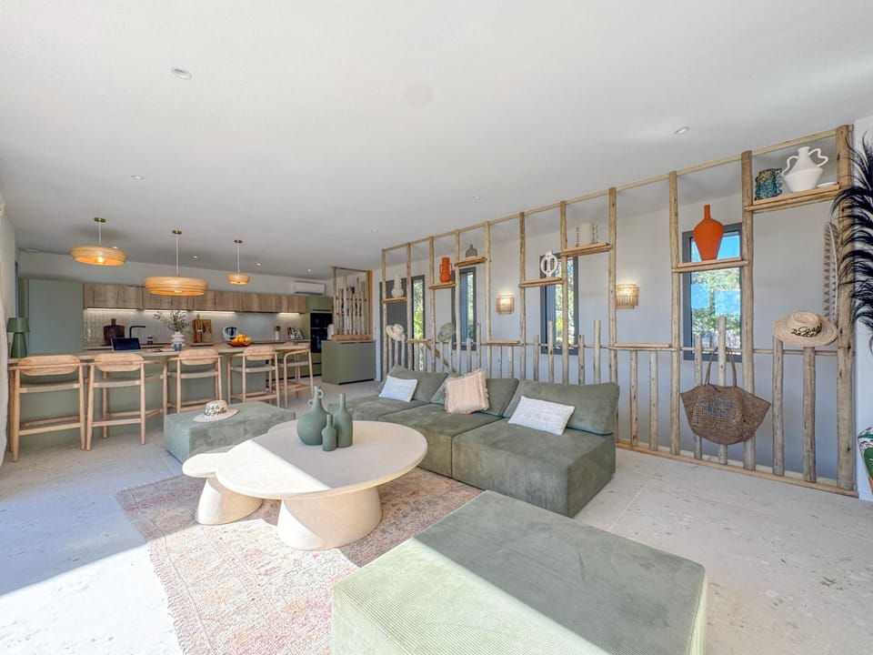 Living room, kitchen