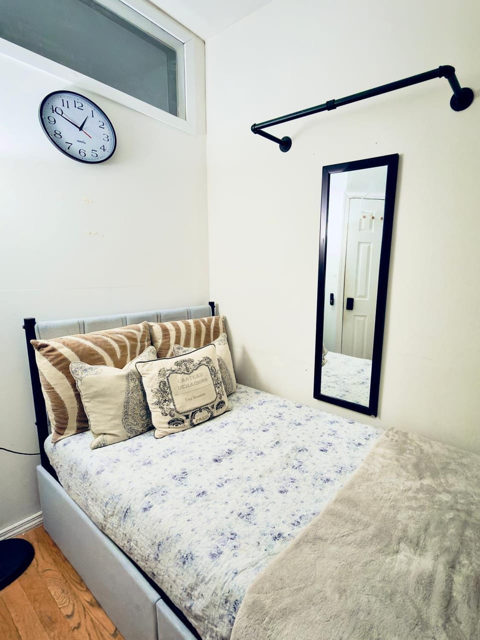 UES Manhattan ROOM #1 In Shared Apartment Vacation rental in Roosevelt Island