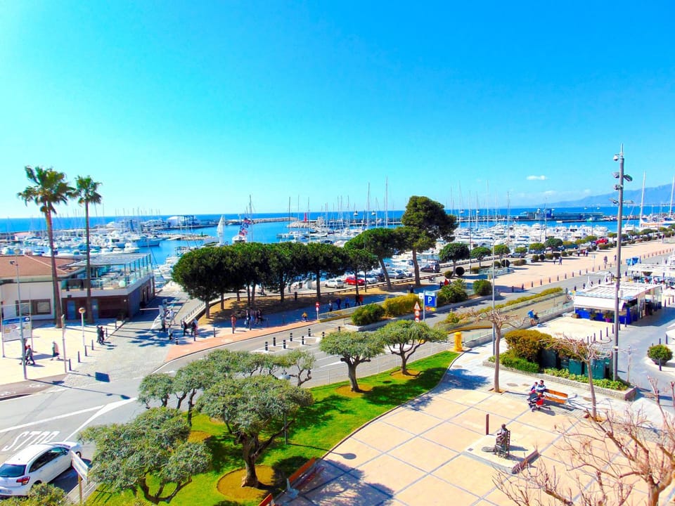 Sea view, Sea view