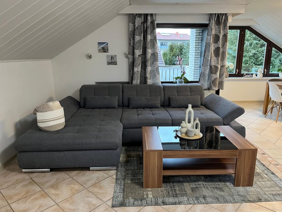 Living room, Seating area