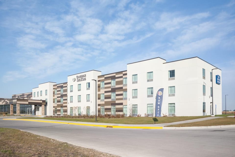 Property building, Facade/entrance