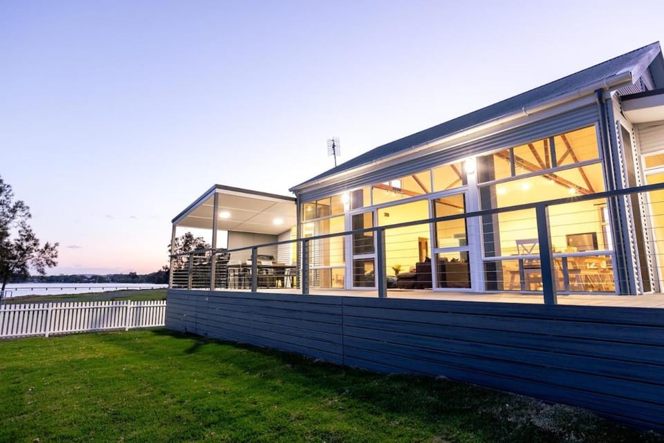 Hamptons at Woy Woy Waterfront House in Central Coast