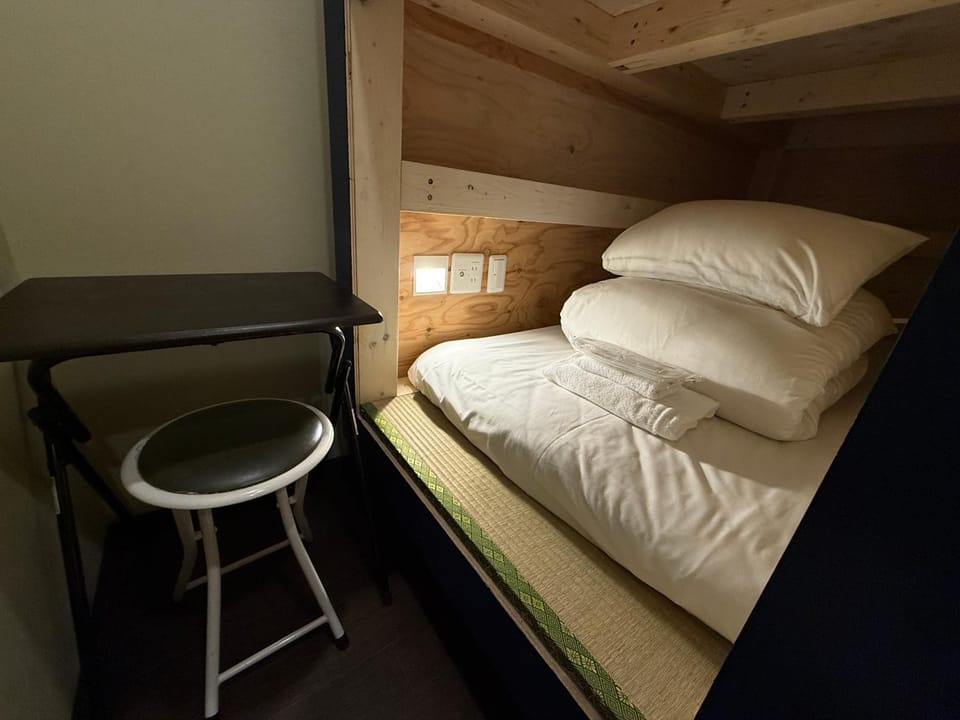 Bed, Photo of the whole room