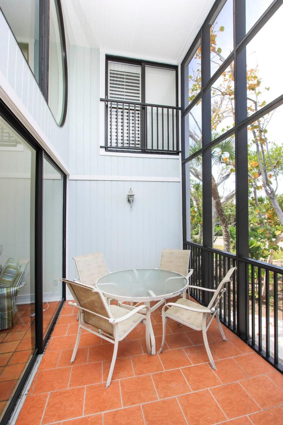 Patio, Day, Balcony/Terrace, Seating area