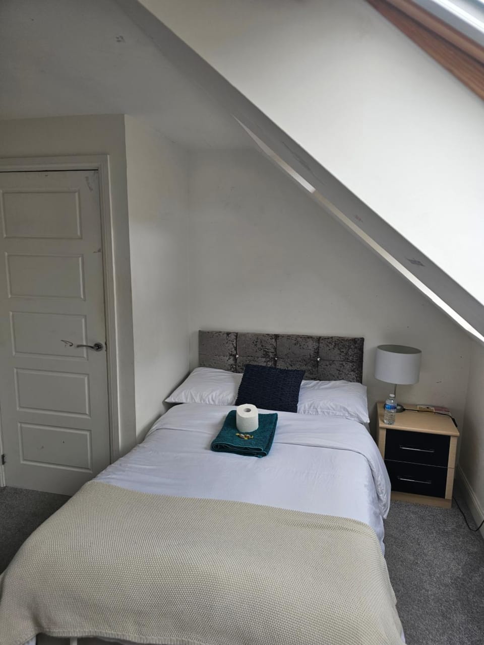 Double Cosy Bedroom in Central Dartford Bed and Breakfast in Dartford