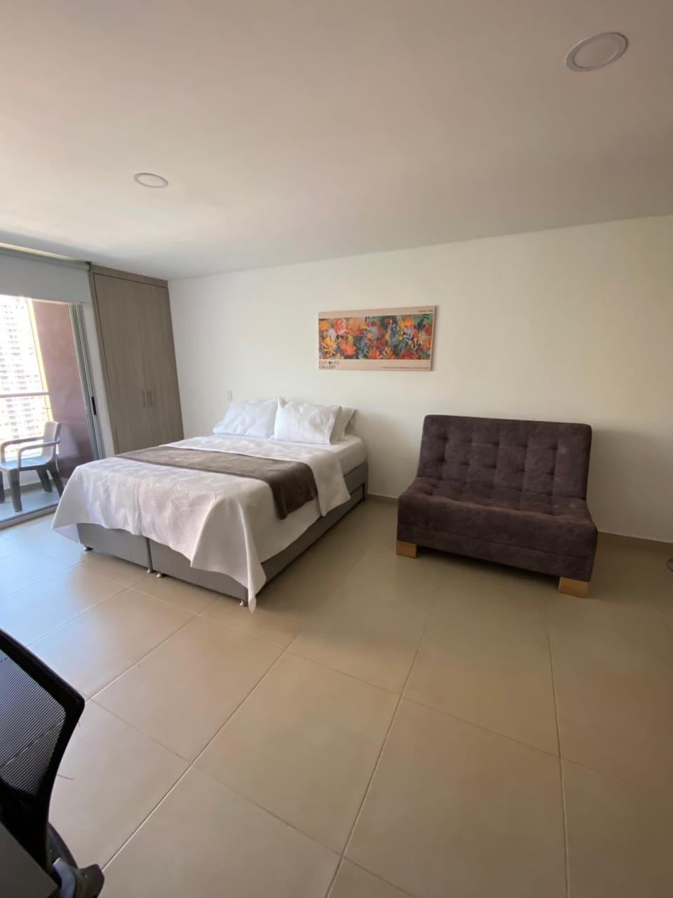 Bed, Photo of the whole room