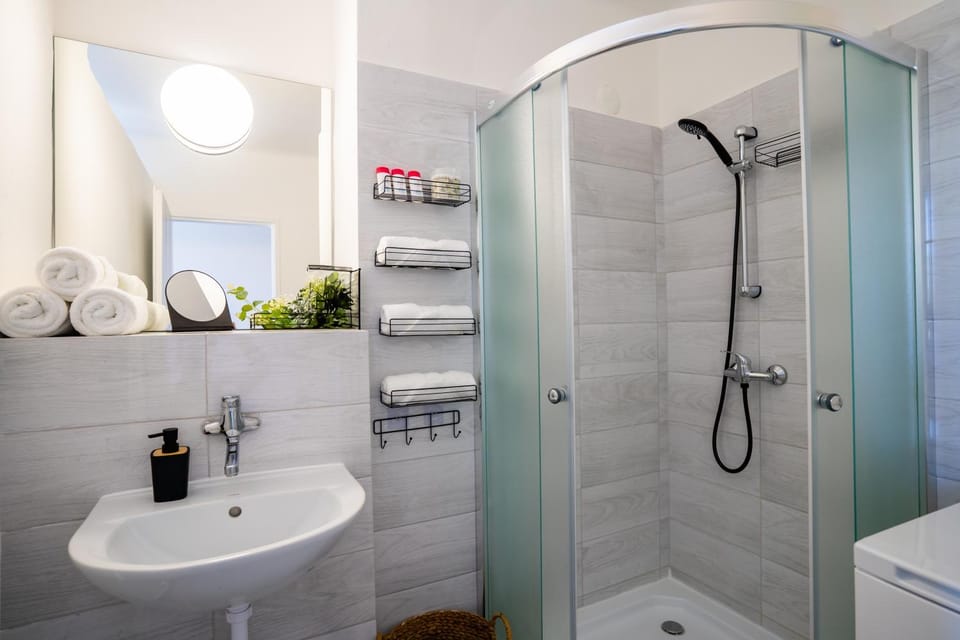 Shower, Bathroom, hair dryier, washing machine
