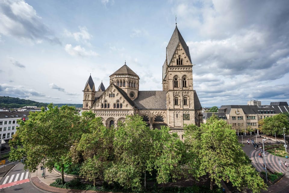 City view, Landmark view, Location
