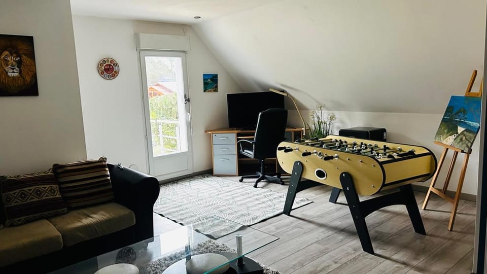 Communal lounge/ TV room