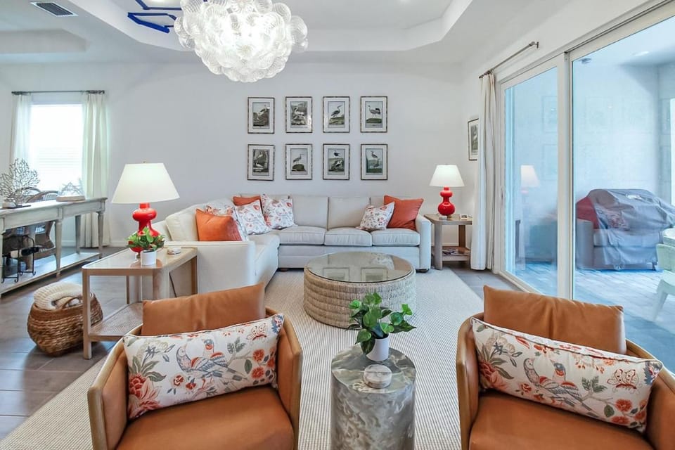 Living room, Seating area, air conditioner