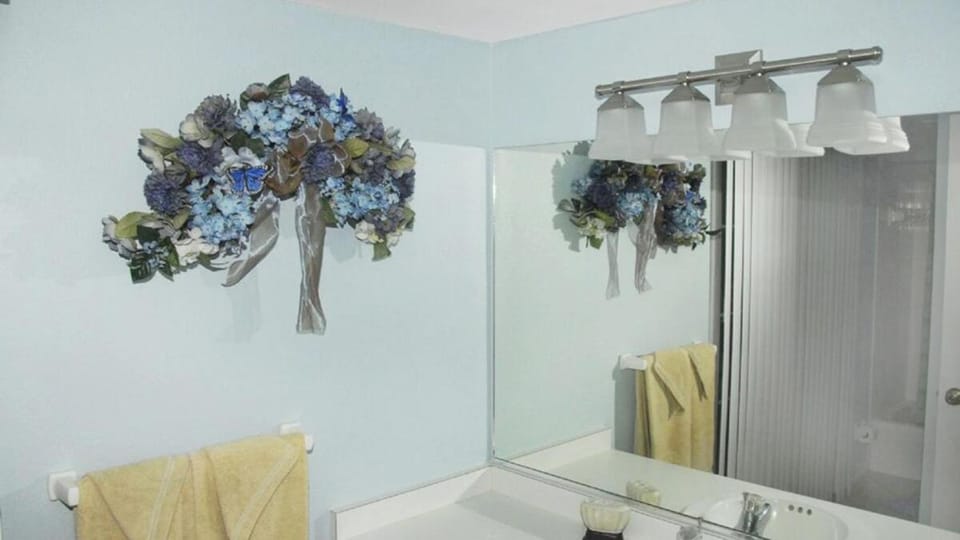 Shower, Bathroom, towels
