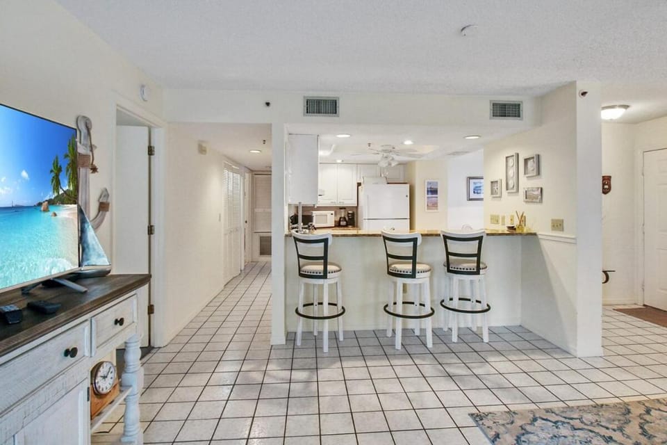 Charming Siesta Key Condo With Private Beach Access House in Siesta Beach