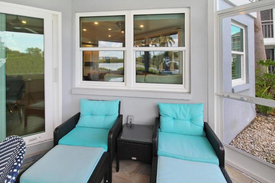 Patio, View (from property/room), Balcony/Terrace, Seating area