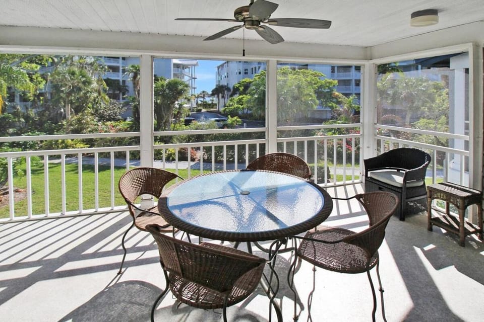 Patio, Day, View (from property/room), Balcony/Terrace