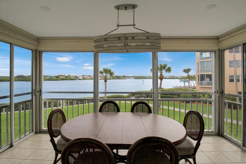 Patio, Balcony/Terrace, Dining area