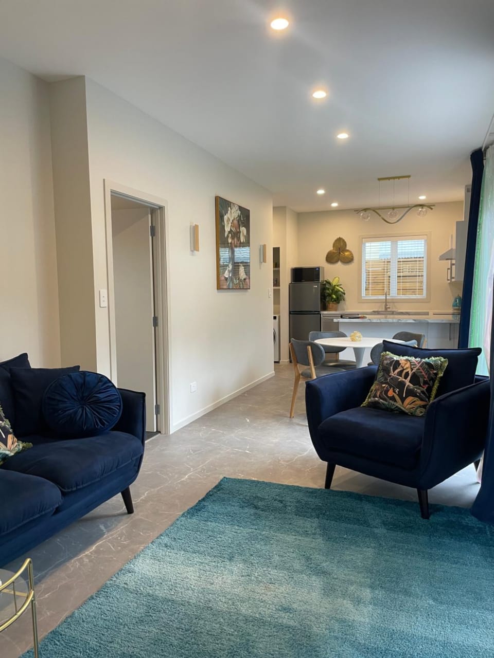 Living room, Seating area