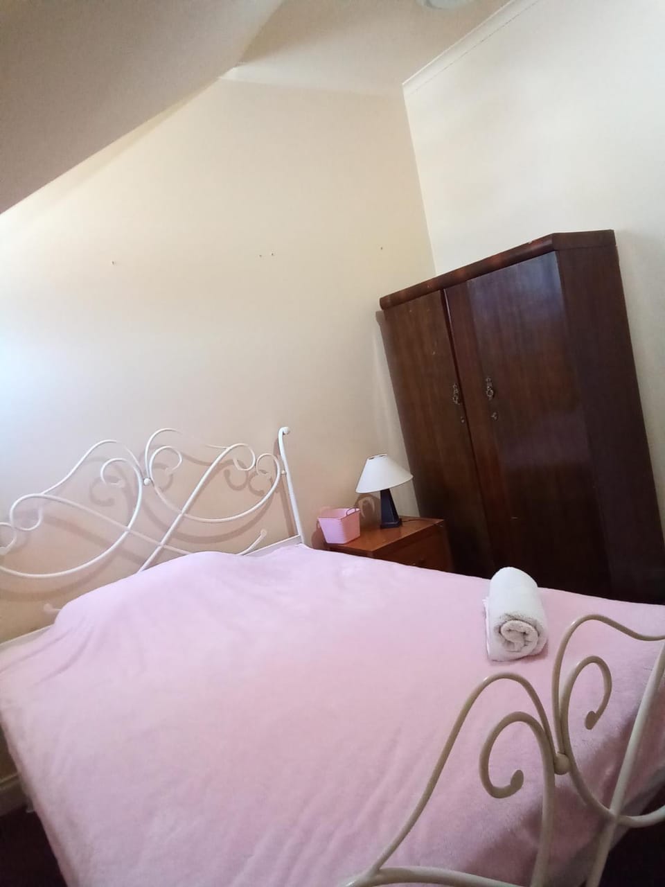 Quiet and peaceful city living Bed and Breakfast in Perth