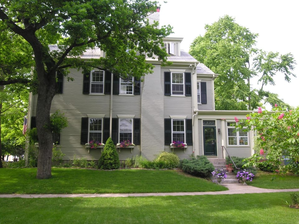 Property building, Day, Garden
