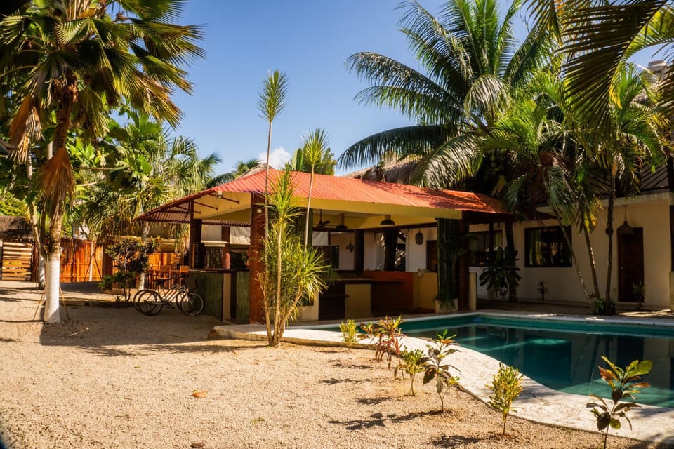 Garden, Swimming pool