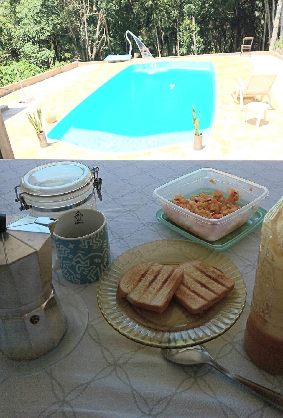 Dining area, Pool view