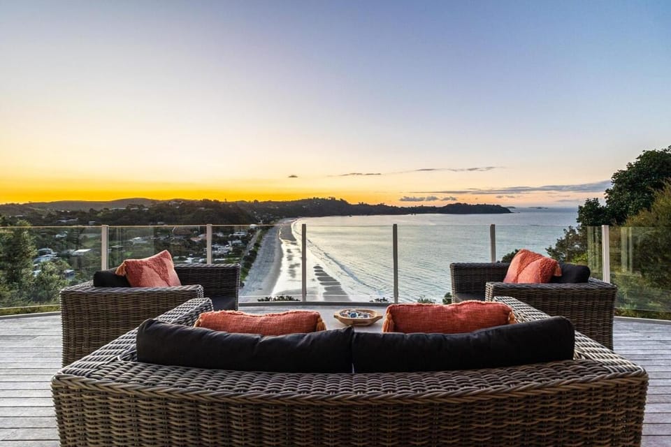 View (from property/room), Balcony/Terrace, Sea view