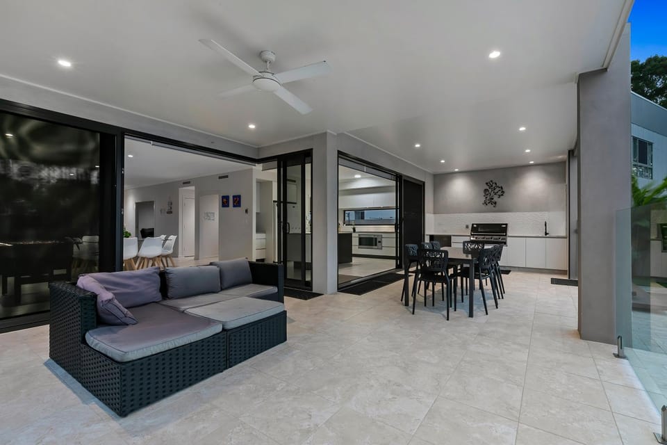 Sunset Shores House in Sandstone Point