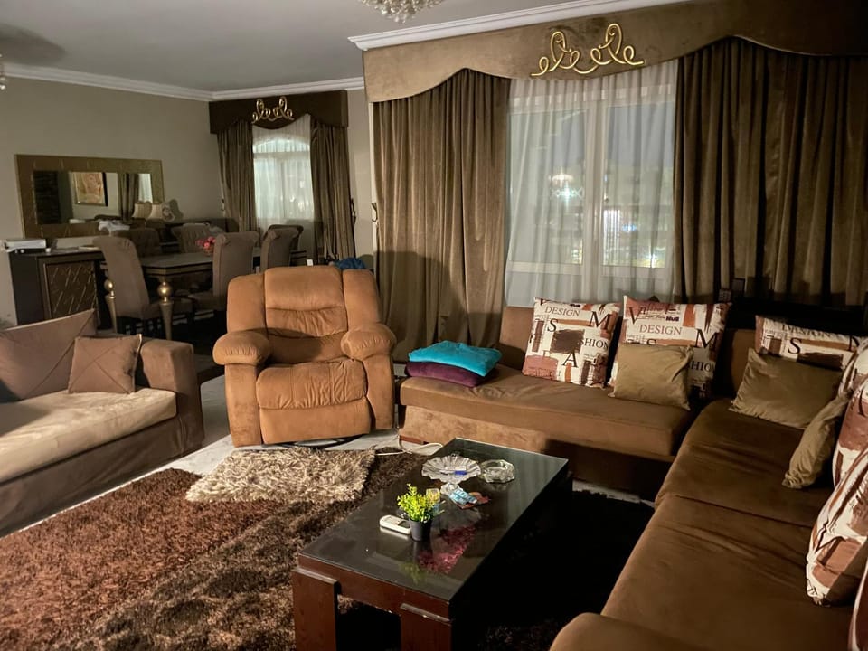 Cozy 2bd apt private compound Beverly hills egypt sheikh zayed Apartment in Egypt