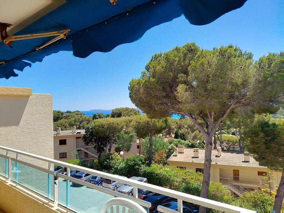 Appartement T2 à Bormes-les-Mimosas avec piscine et 5 couchages - FR-1-610-106 Apartment in Le Lavandou
