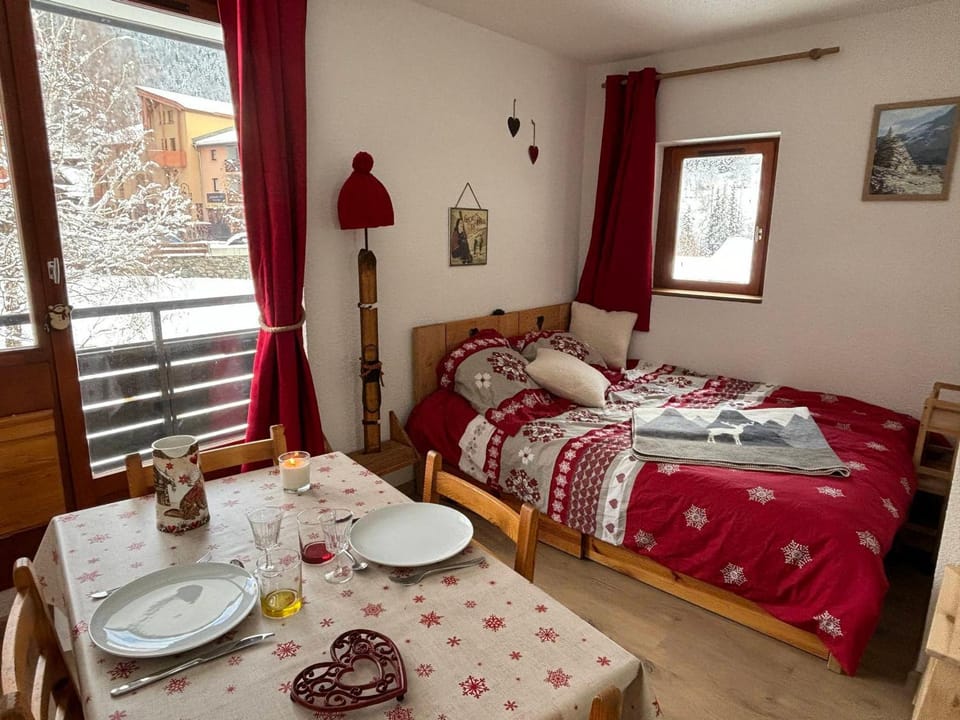 Appartement cosy 4 pers avec balcon à Val Cenis - FR-1-508-307 Apartment in Piedmont