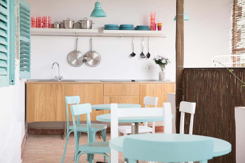 Balcony/Terrace, Communal kitchen