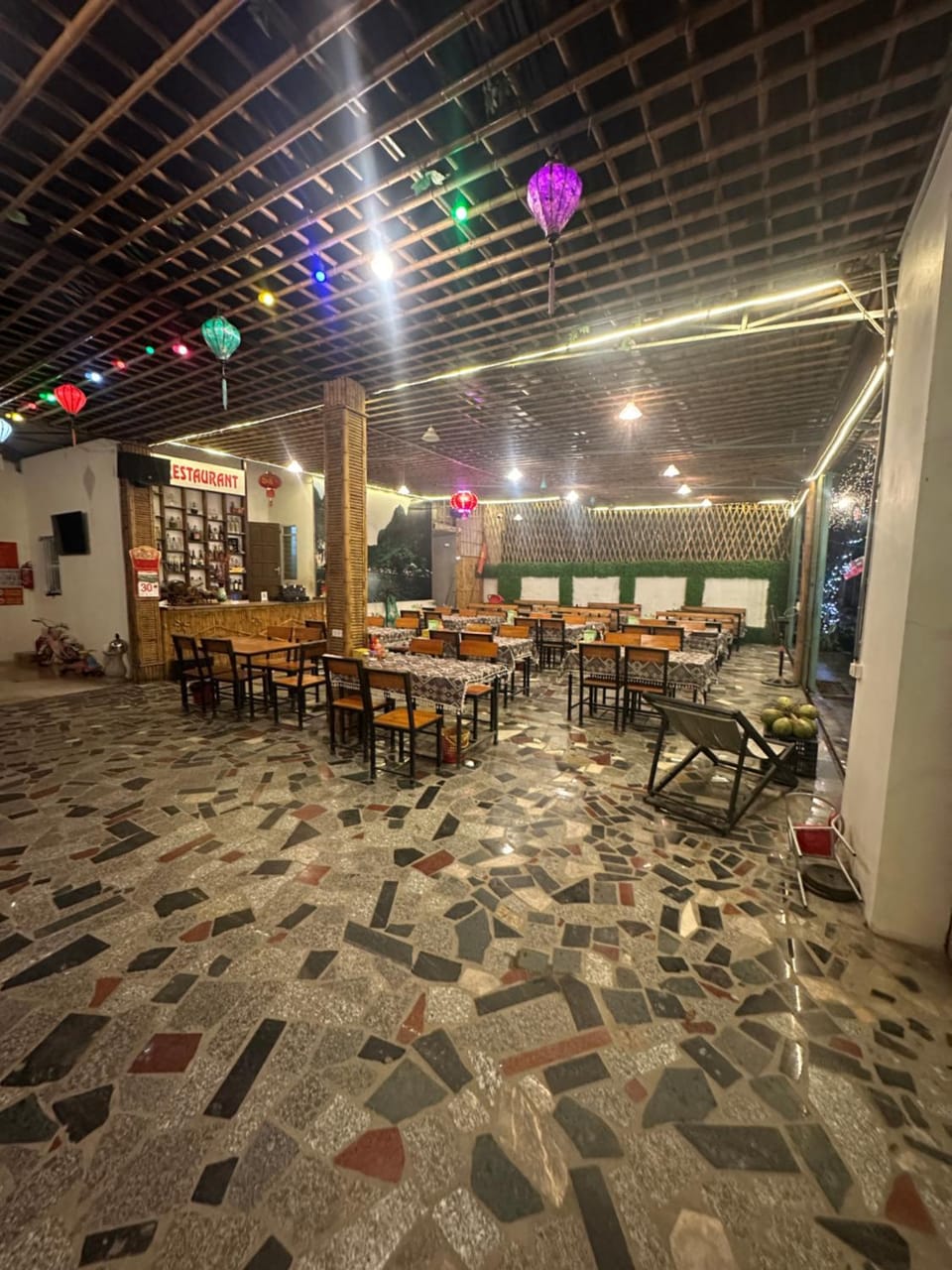 Restaurant/places to eat